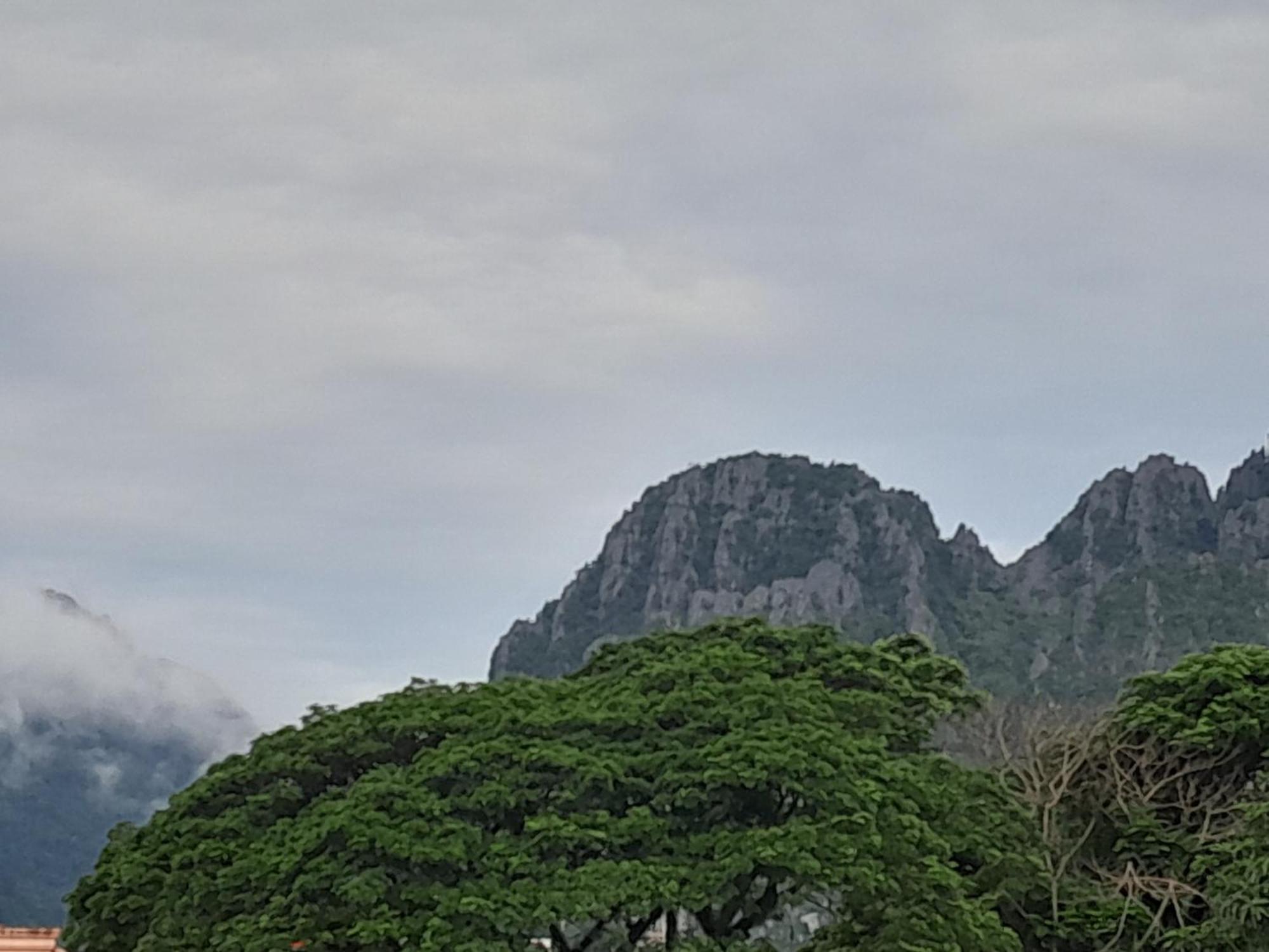 Vang Vieng Chanthala Hotel 1 Exterior foto